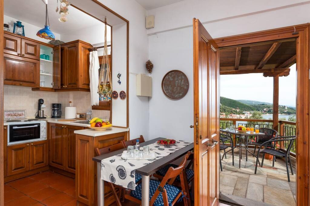 Seaside House With View Over Pagasitikos Afissos Zewnętrze zdjęcie